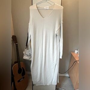 Wildfred soft sweater dress new with tag beige white